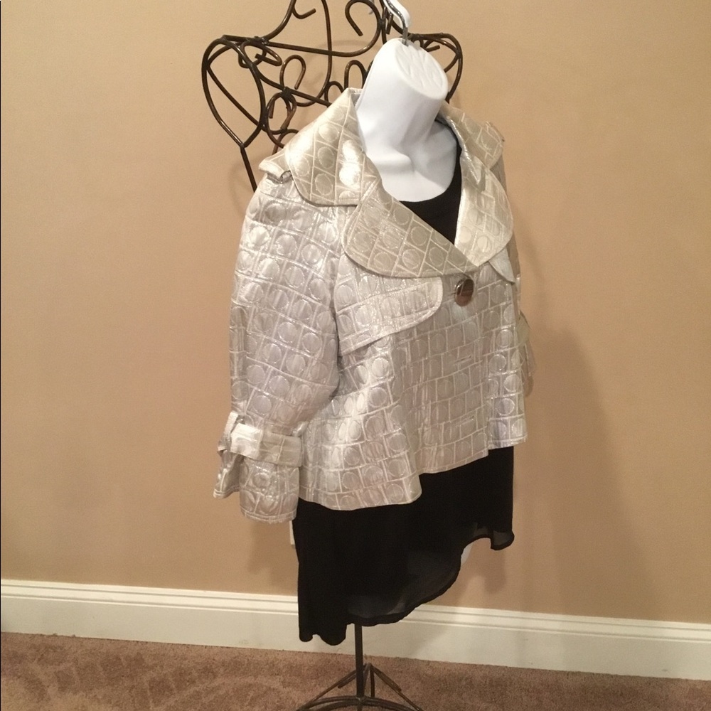 Cache Jacket - image 4